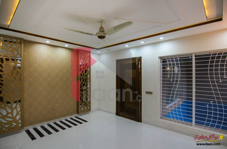 2 kanal house for sale in Block D, NFC, Lahore