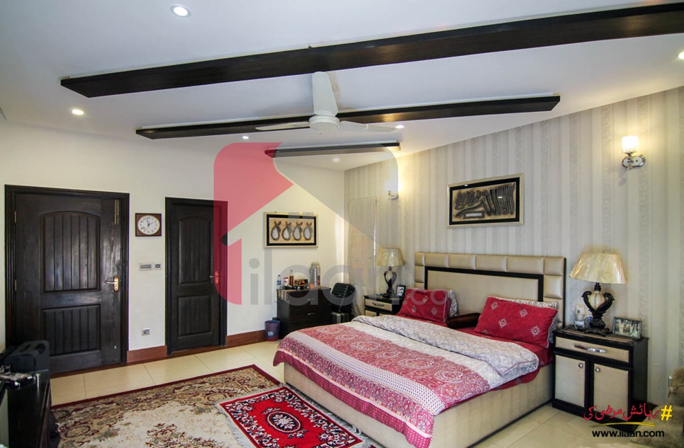 1 kanal house for sale in Nishtar Block, Sector E, Bahria Town, Lahore