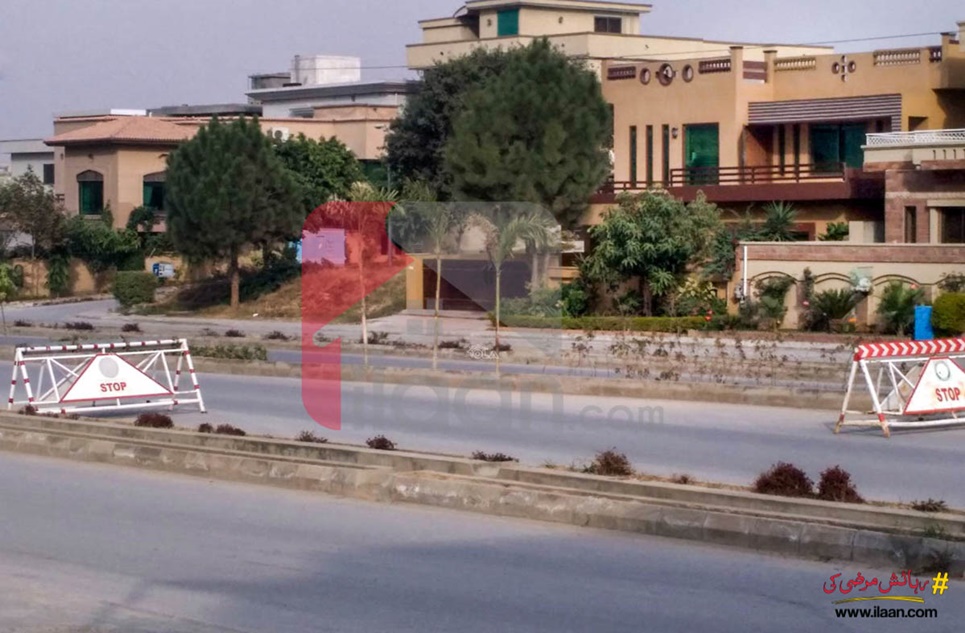10 marla plot for sale in Tauheed Block, Sector F, Bahria Town, Lahore