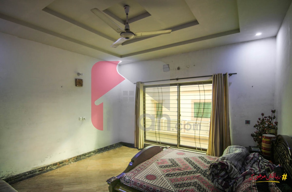 1 kanal 17 marla house for sale in Block H, Izmir Town, Lahore