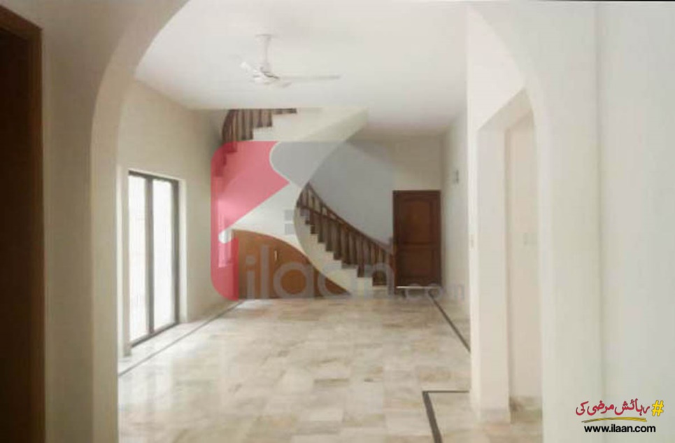 500 ( square yard ) house for sale in Block 2, Clifton, Karachi 
