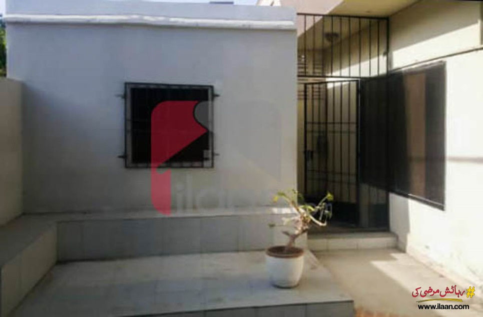 250 ( square yard ) house for sale in Block 1, Clifton, Karachi 