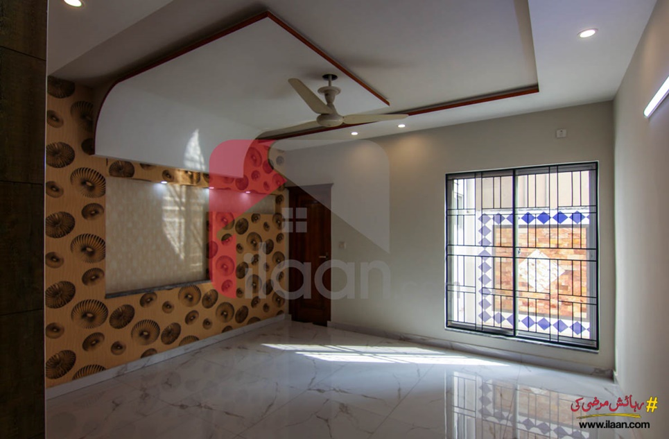 10 marla house for sale in Block G, PIA Housing Scheme, Lahore