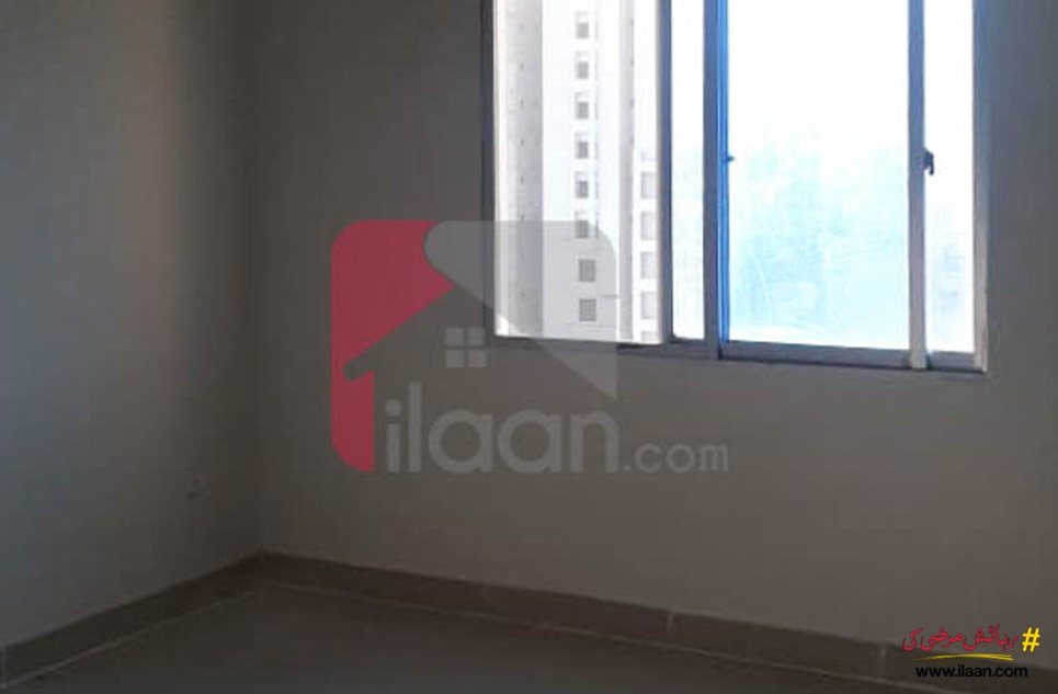 1300 ( sq.ft ) apartment for sale in Commandar Heights, Jinnah Avenue, Karachi