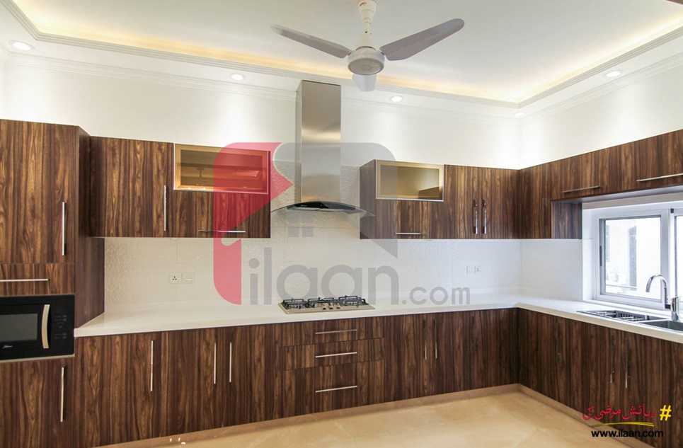 2 kanal house for sale in Block E, Phase 1, DHA, Lahore ( furnished )