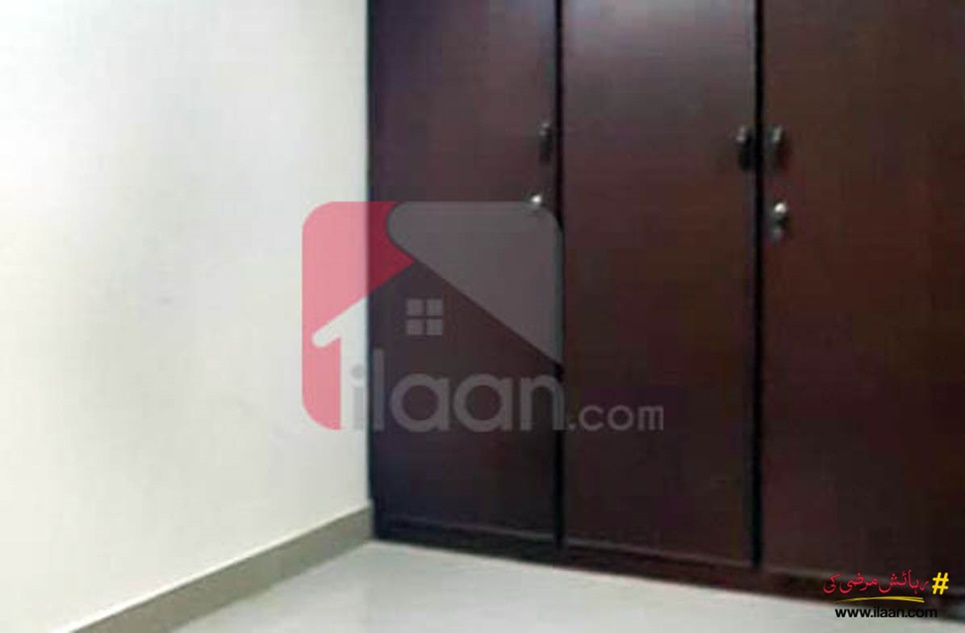 950 ( sq.ft ) apartment for sale ( first floor ) in Bukhari Commercial Area, Phase 6, DHA, Karachi