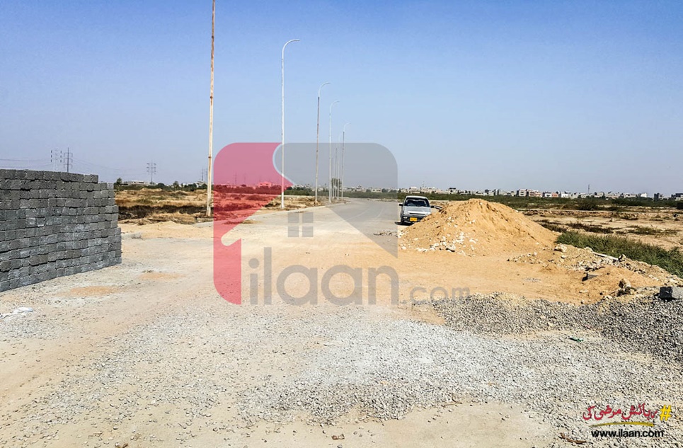 120 ( square yard ) plot for sale in Hawkes Bay, Scheme 42, Karachi