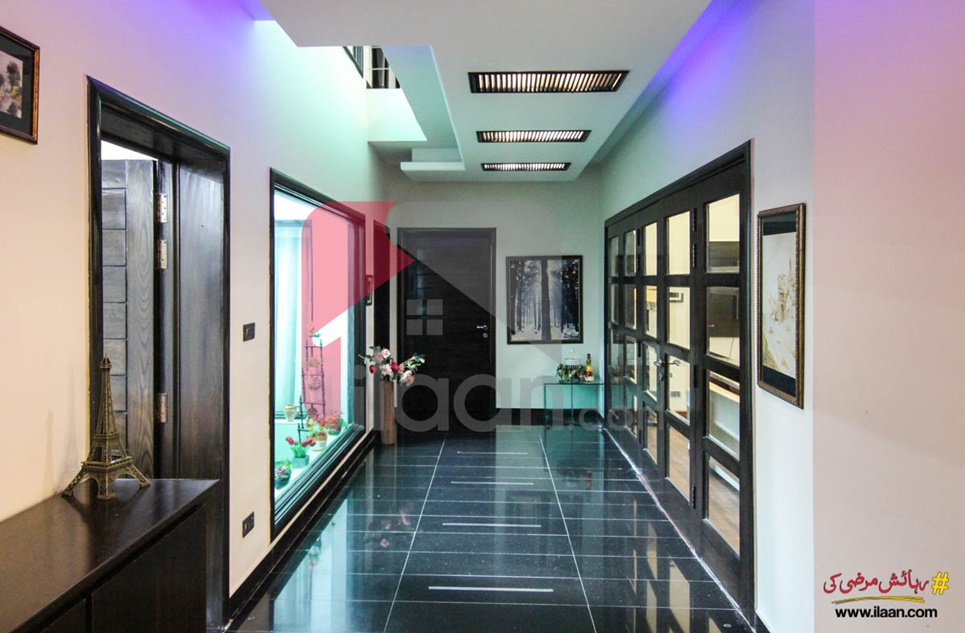 2 kanal house for sale in Sector C, Bahria Town, Lahore ( Furnished )