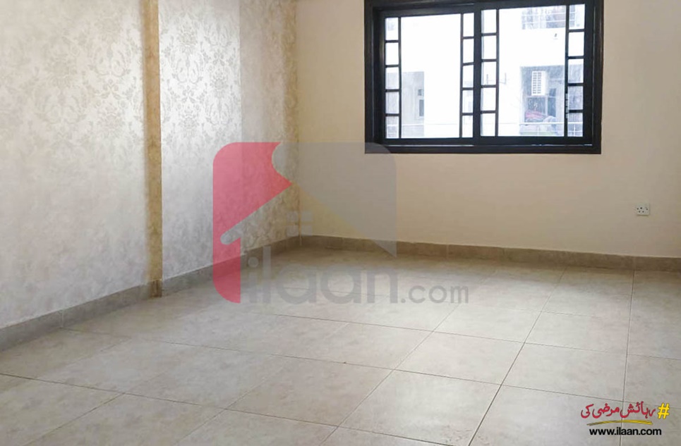 1100 ( sq.ft ) apartment for sale ( first floor ) in Nishat Commercial Area, Phase 6, DHA, Karachi