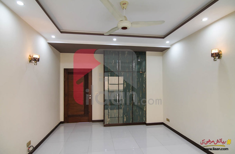 1 kanal house for sale in Block B, Sui Gas Society, Lahore