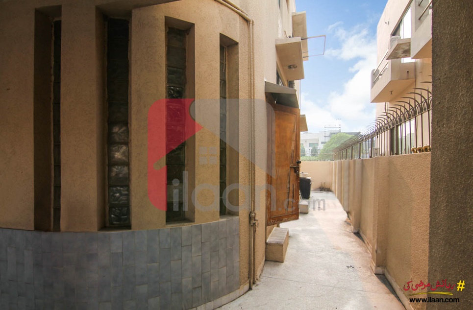 10 marla house for sale in Block DD, Phase 4, DHA, Lahore