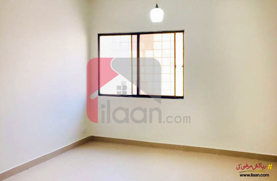 900 ( sq.ft ) apartment for sale in Tauheed Commercial Area, Phase 5, DHA, Karachi
