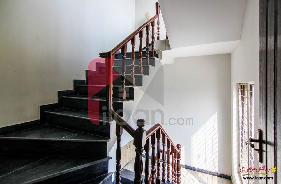 1 kanal house for sale in Block D, Phase 2, Punjab Govt Employees Society, Lahore