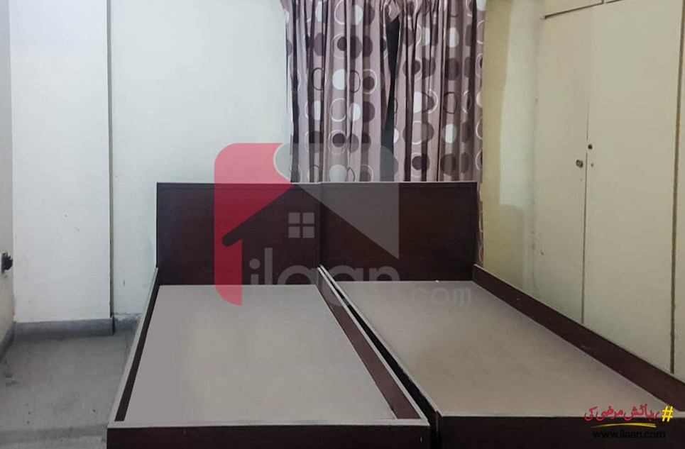 1350 ( sq.ft ) apartment for sale ( third floor ) in Gulshan-e-iqbal, Karachi