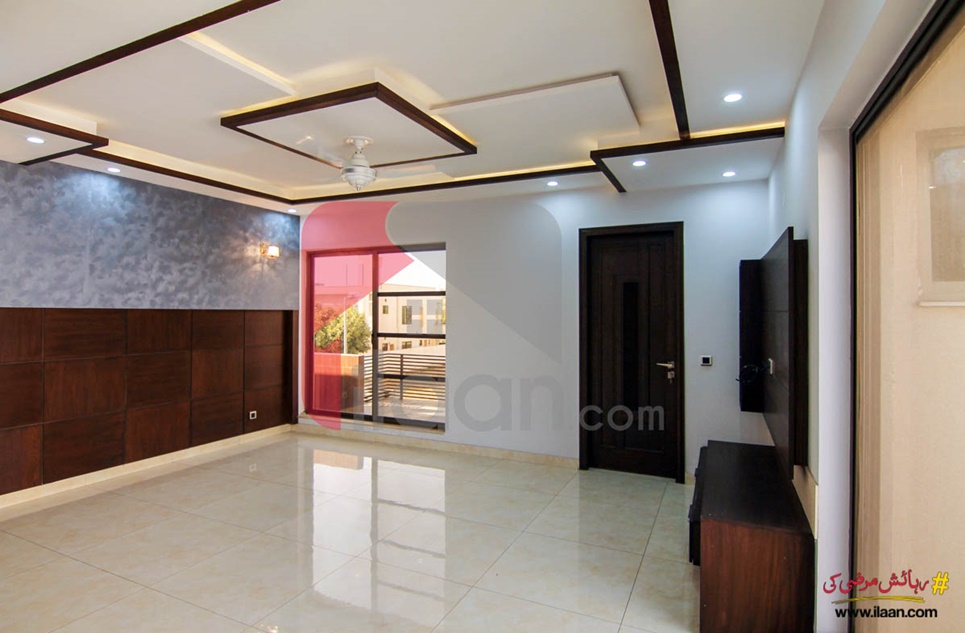1 kanal house for sale in Gulbahar Block, Sector C, Bahria Town, Lahore