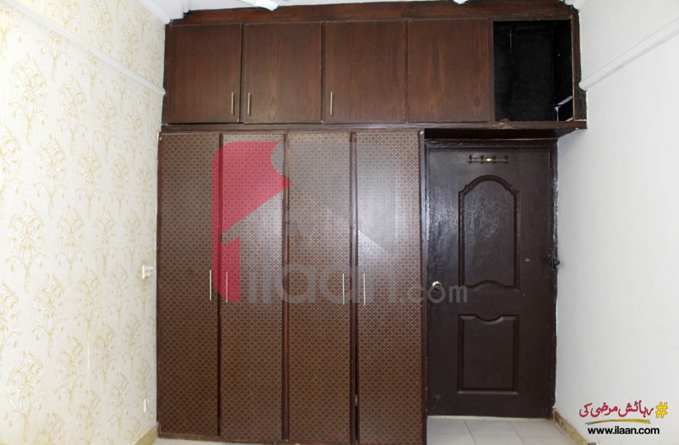 950 ( sq.ft ) house for sale ( second floor ) in Shahbaz Commercial Area, Phase 6, DHA, Karachi