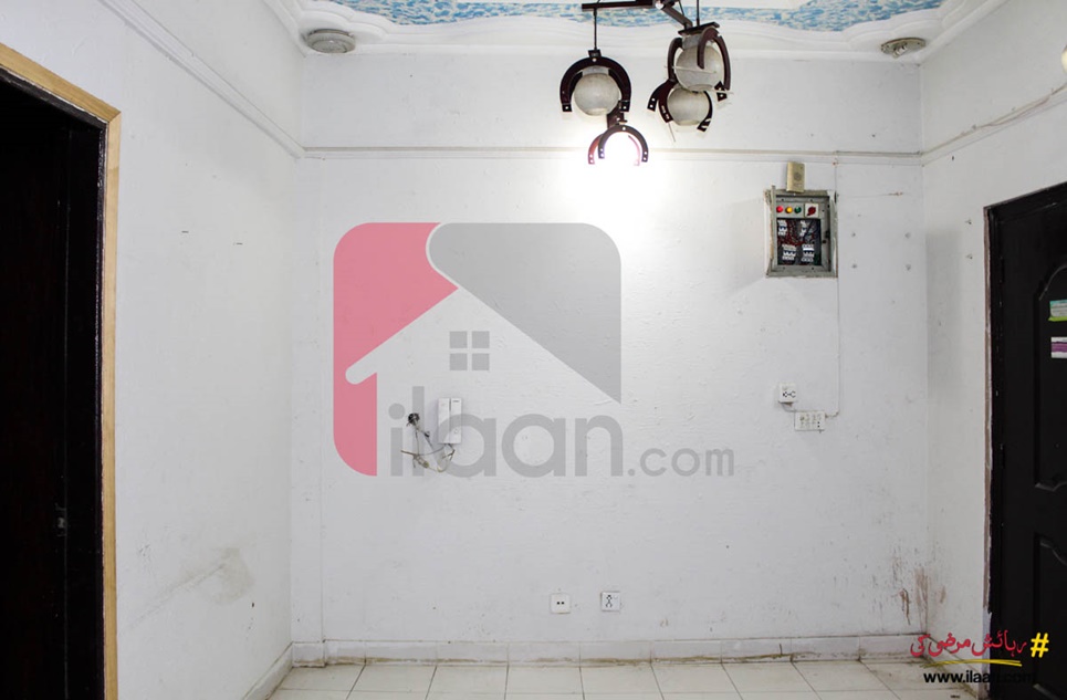 950 ( sq.ft ) house for sale ( second floor ) in Shahbaz Commercial Area, Phase 6, DHA, Karachi