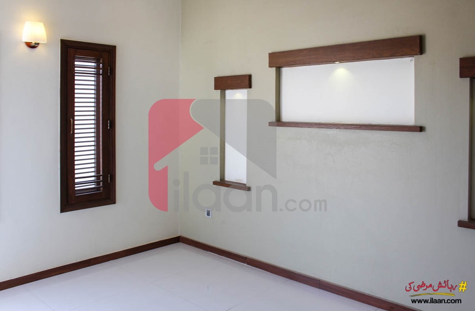 100 ( square yard ) house for sale in Phase 7, DHA, Karachi