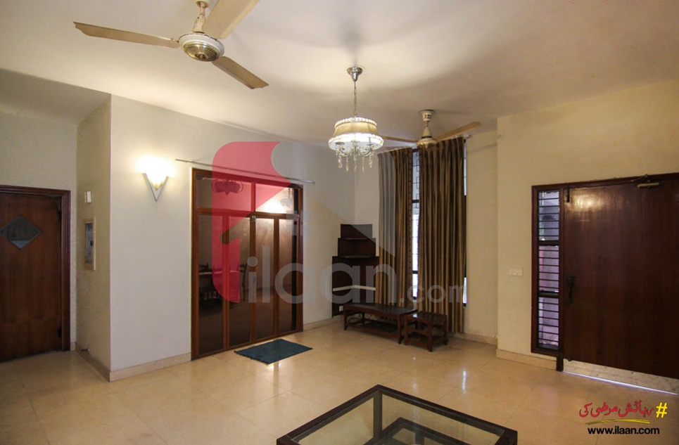 10 marla house for sale in Block C, Faisal Town, Lahore ( furnished )