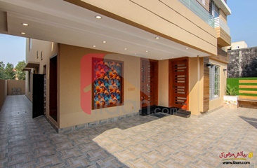 10 marla house for sale in Jasmine Block, Sector C, Bahria Town, Lahore