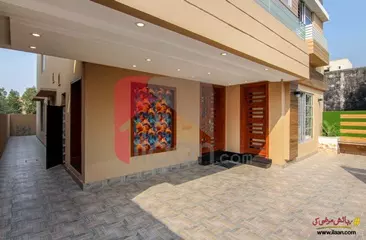 10 marla house for sale in Jasmine Block, Sector C, Bahria Town, Lahore
