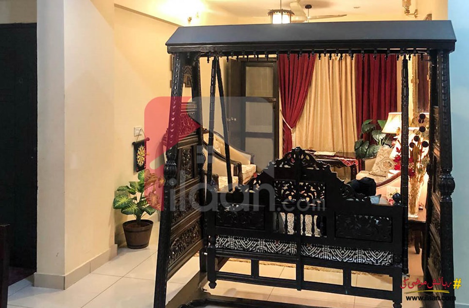 1100 Sq.ft Apartment for Sale (Second Floor) in Bukhari Commercial Area, Phase 6, DHA Karachi