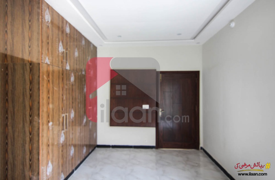 950 Sq.ft Apartment for Sale in Phase 2, Al-Kabir Town, Lahore