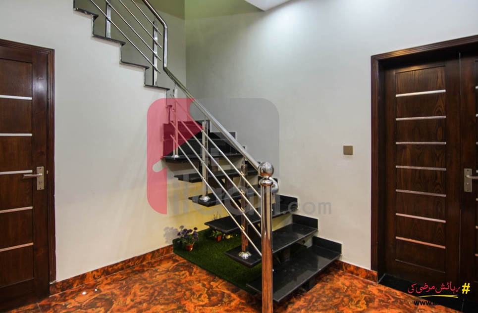 10 Marla House for Sale in Tip Block, Canal Garden, Lahore