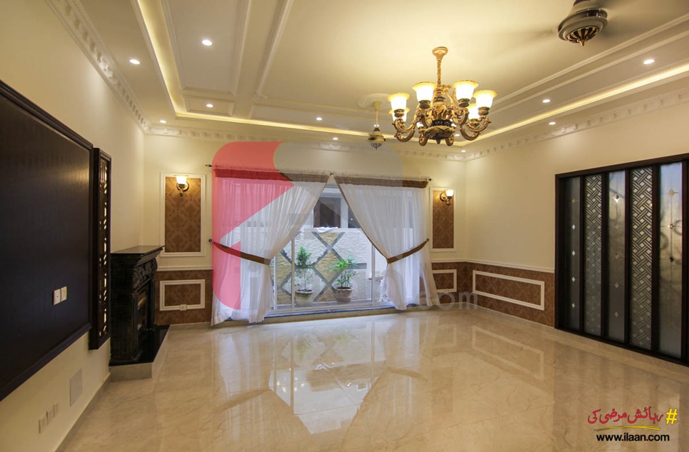 1 Kanal House for Sale in Block E, State Life Housing Society, Lahore