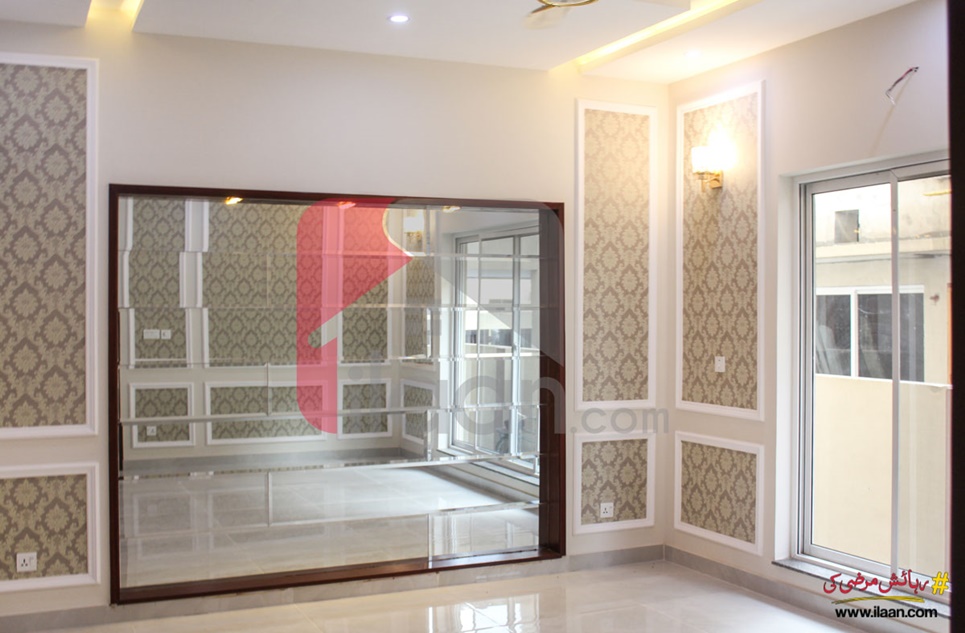 1 Kanal House for Sale in Block E, Sui Gas Society, Lahore