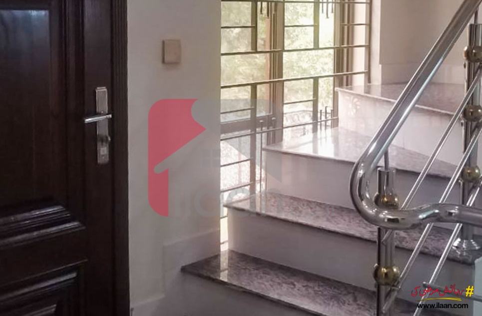 10 Marla House for Sale in Awais Qarni Block, Sector B, Bahria Town, Lahore