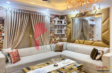 10 Marla House for Sale in Officer Colony, Cavalry Ground, Lahore
