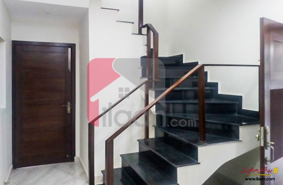 10 Marla House for Sale in Ghaznavi Block, Sector F, Bahria Town, Lahore