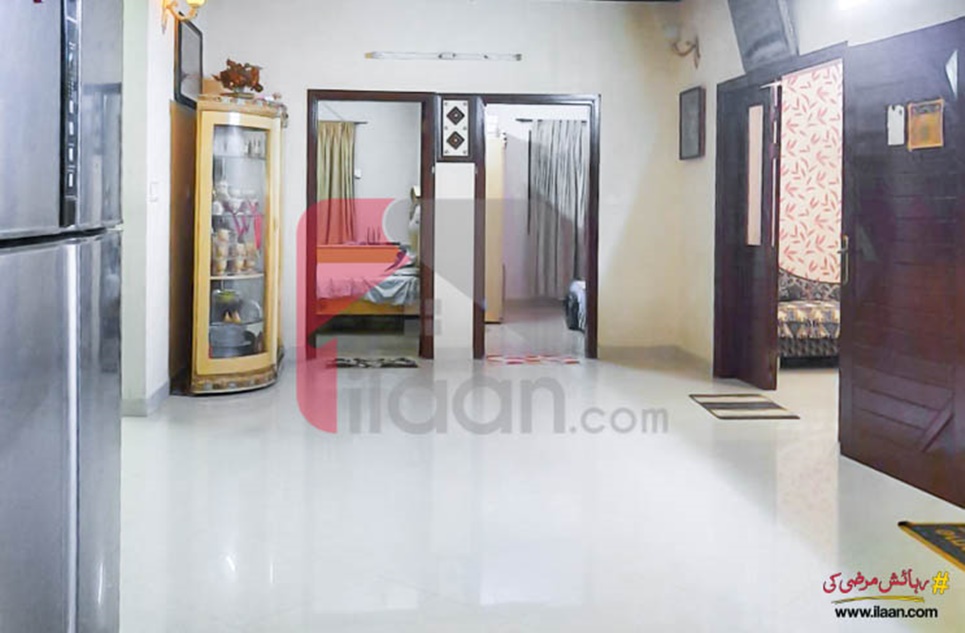 240 Sq.yd House for Sale (First Floor) in Block 13-C, Gulshan-e-iqbal, Karachi