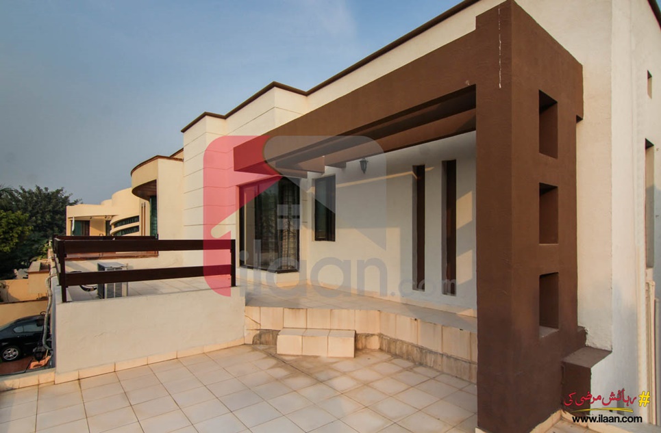10 Marla House for Sale in Block E, Phase 5, DHA Lahore