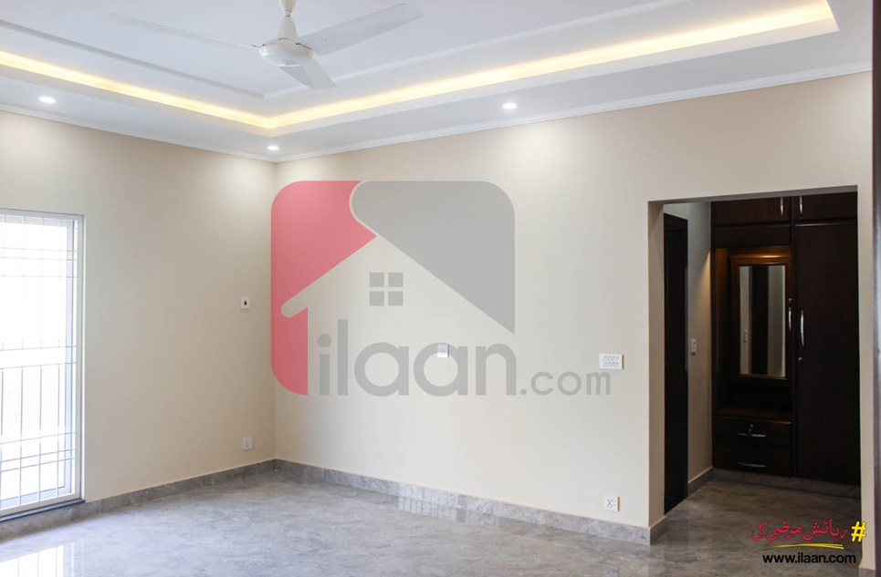 1 Kanal House for Sale in Block Y, Phase 3, DHA Lahore