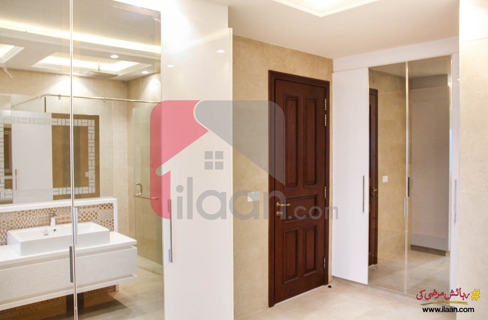 2 Kanal House for Sale in Block D, Phase 6, DHA Lahore