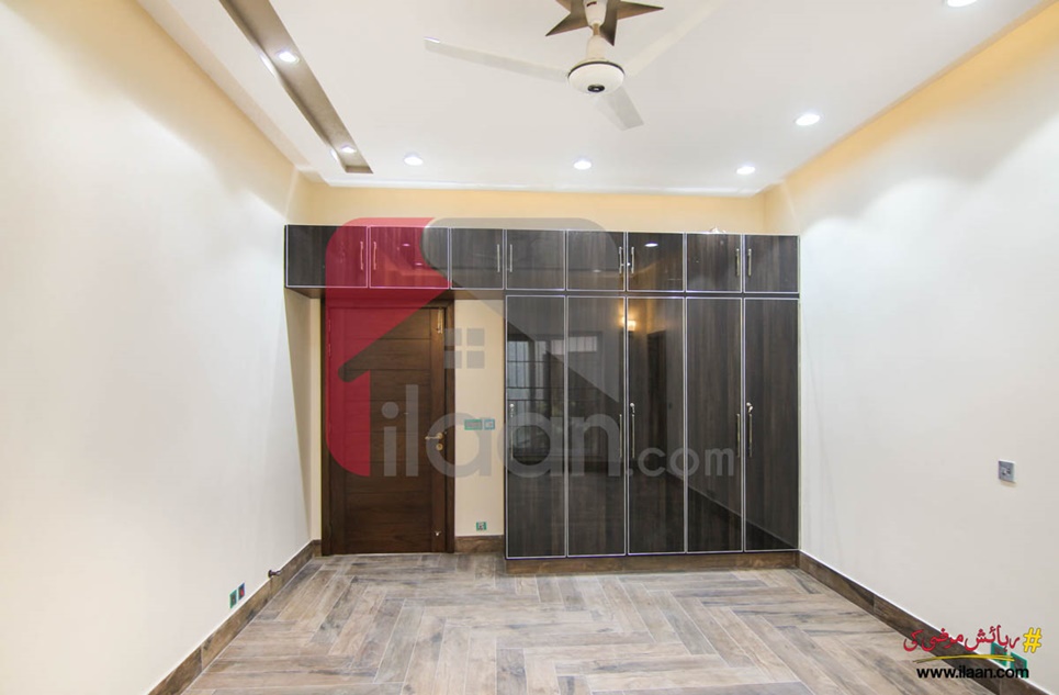 1 Kanal House for Sale in Block XX, Phase 3, DHA Lahore