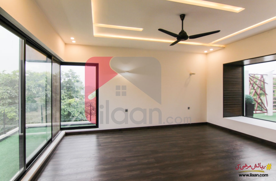 1 Kanal House for Sale in Block D, Phase 5, DHA Lahore
