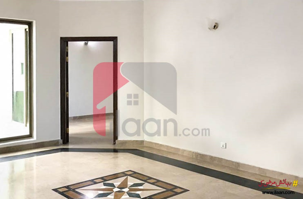 2400 Sq.ft Apartment for Sale in Tariq Heights, F-11 Markaz, Islamabad