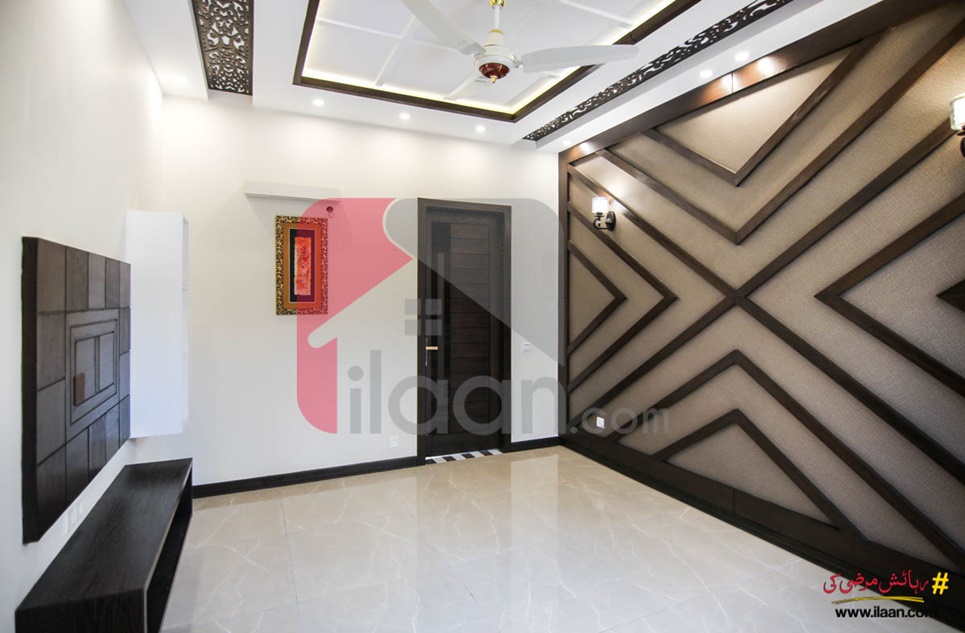 10 Marla House for Sale in Block M, Phase 8 - Air Avenue, DHA Lahore
