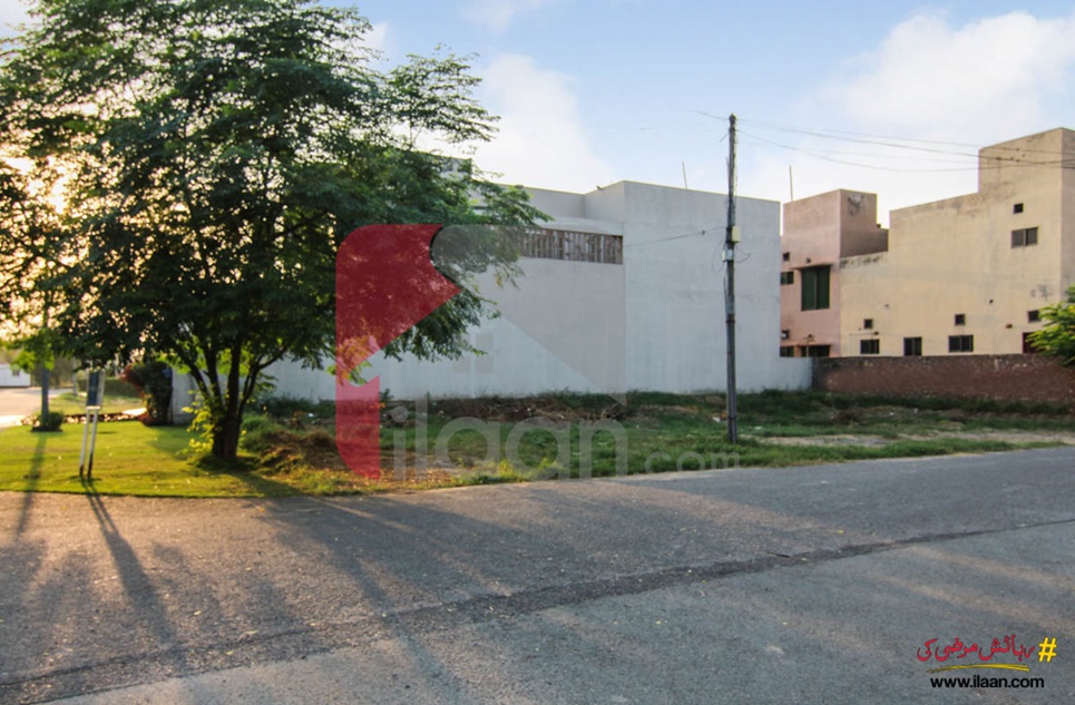 11 Marla Plot (Plot no 100) for Sale in Block R, Phase 8 - Air Avenue, DHA Lahore