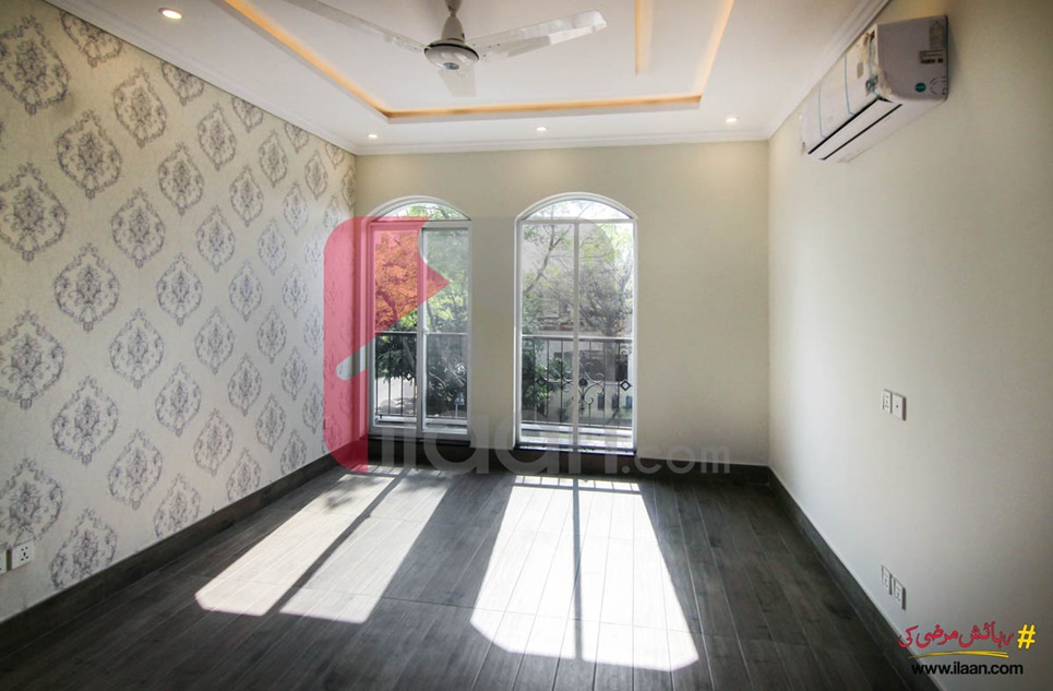 1 Kanal House for Sale in Block H, Phase 5, DHA Lahore