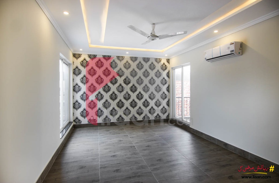 1 Kanal House for Sale in Block H, Phase 5, DHA Lahore