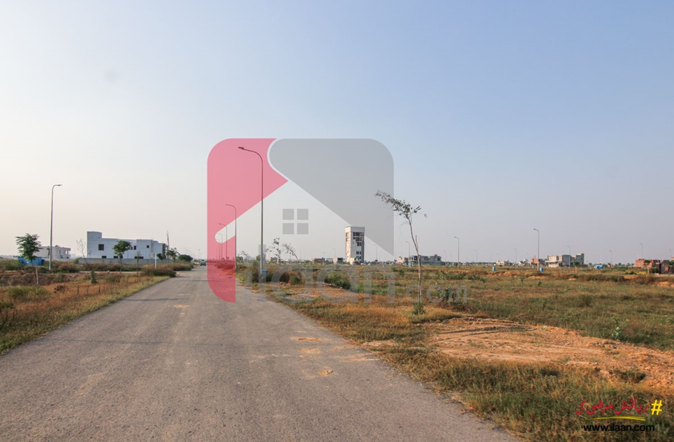 1 Kanal Plot (Plot no 470) for Sale in Block W, Phase 8, DHA Lahore
