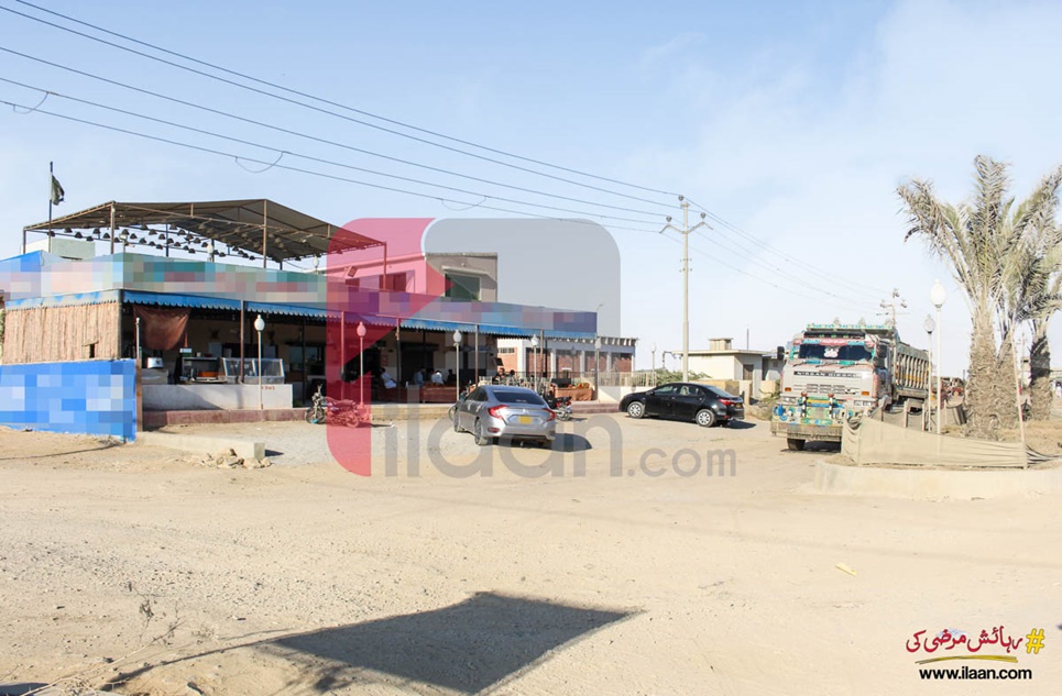 1000 Sq.yd Commercial Plot for Sale in Hawkes Bay, Scheme 42, Karachi