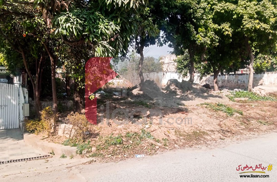 600 Sq.yd Plot for Sale in F7, Islamabad