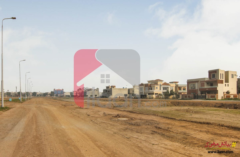 10 Marla Plot for Sale in Rose Block, Park View Villas, Lahore