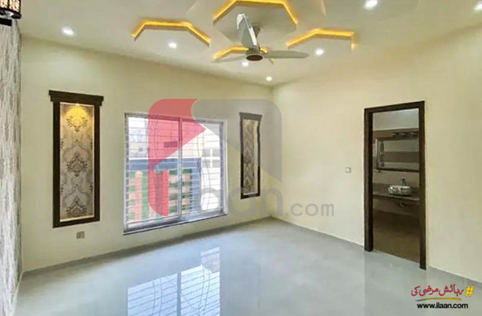 11 Marla House for Sale in Sukh Chayn Gardens, Lahore
