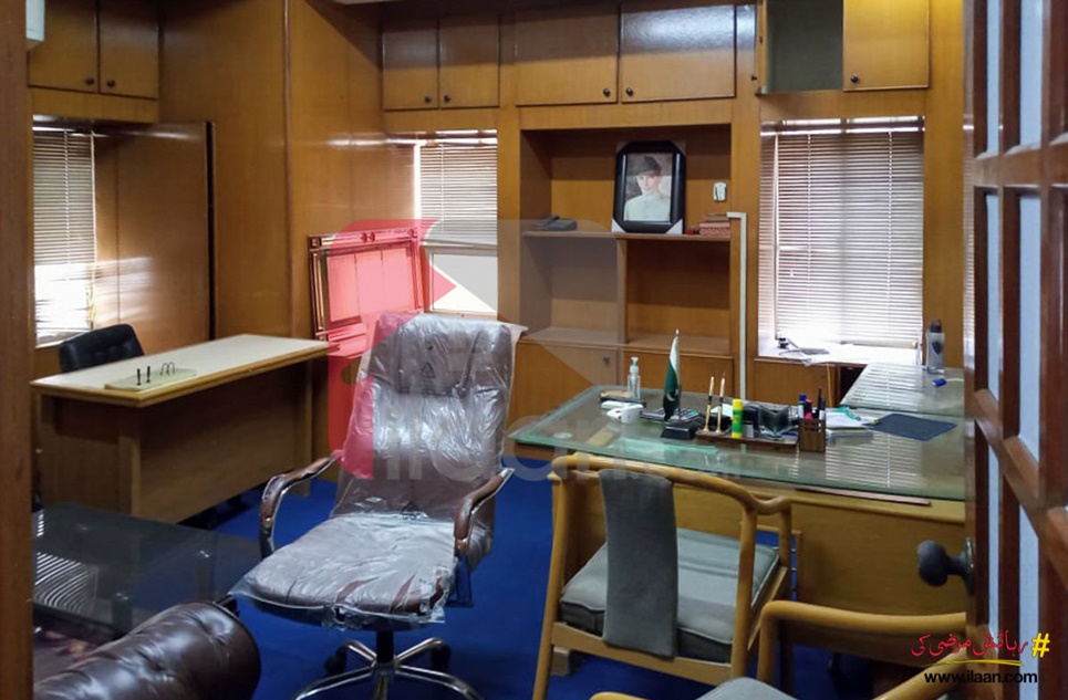 1100 Sq.ft Office for Rent (Third Floor) near Shahrah-e-Faisal, Karachi